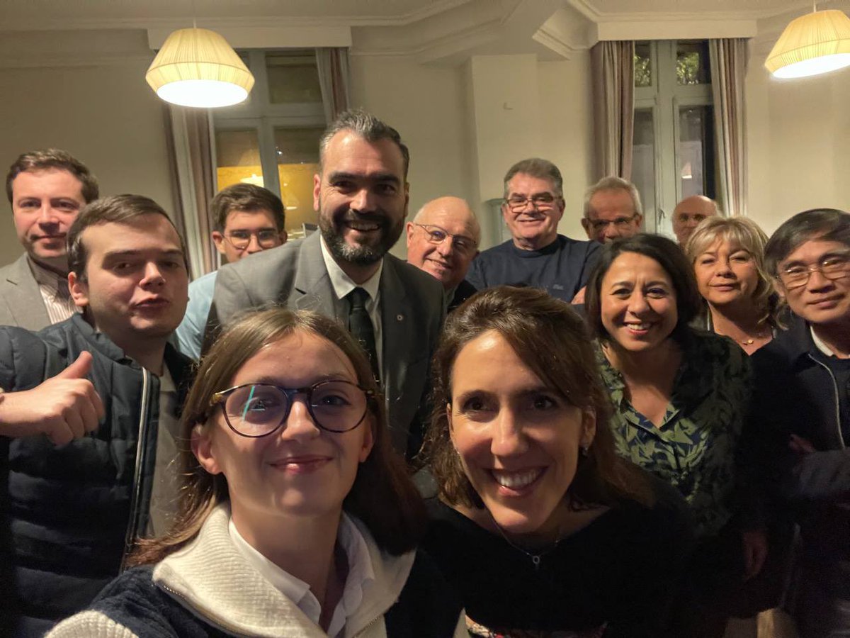 Plaisir de retrouver les militants de <a href="/72Renaissance/">Renaissance Sarthe</a> ce soir au Mans, avec <a href="/f_personne/">Pascale Fontenel-Personne</a>, <a href="/BraberAouatef/">Aouatef Braber</a> et <a href="/aziliz_jrnn/">Aziliz Jarnouën</a> !

On y a parlé… Europe, évidemment 😉

🇪🇺🇫🇷🇪🇺