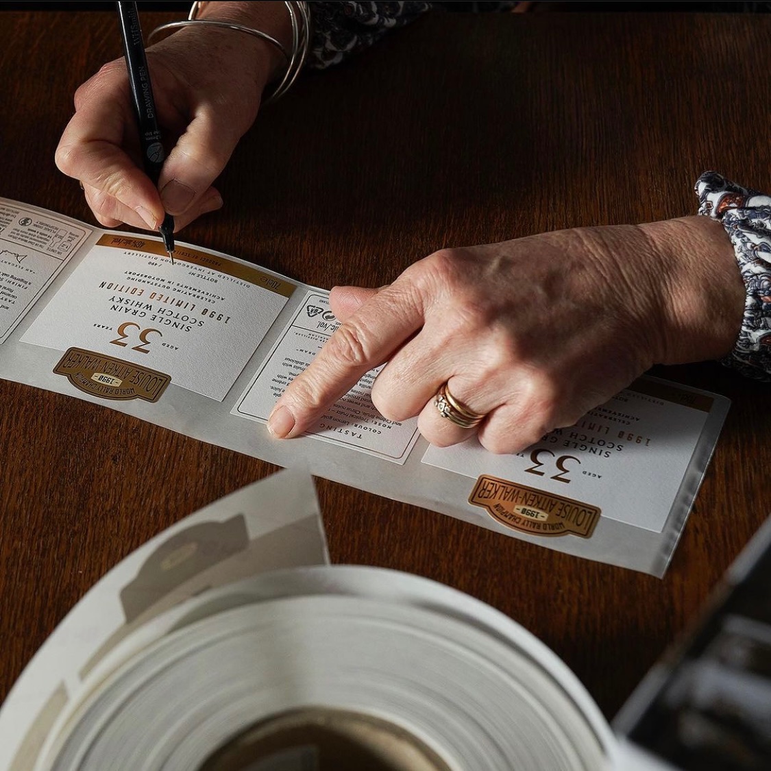 I’m loving this limited-edition Louise Aitken-Walker whisky, and the branding and packaging from @wearethreebrand.

Louise is such an inspiration to myself and other women in the sport &amp; it’s really exciting to see this partnership come to life.

turasdana.com/products/louis…