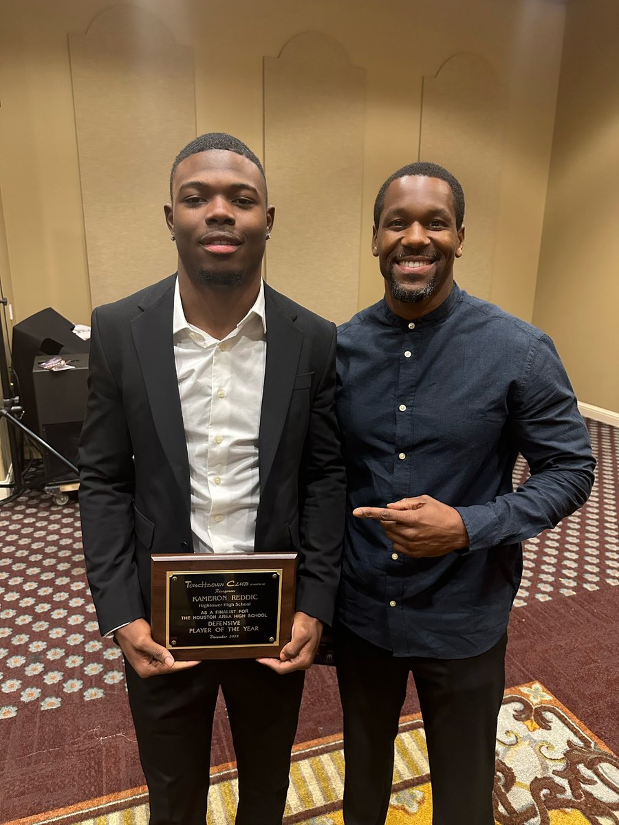 Ronnie Prude (@jrprude27) on Twitter photo Blessed to be able to see these great young men recognized last night! With hard work and trusting in yourself there are no limits! Be great! <a href="/ReddicKameron1/">Kameron Reddic</a> <a href="/jeremypayne__/">Jeremy Payne</a> Blessed to be able to see these great young men recognized last night! With hard work and trusting in yourself there are no limits! Be great! <a href="/ReddicKameron1/">Kameron Reddic</a> <a href="/jeremypayne__/">Jeremy Payne</a>