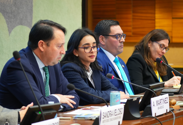 OEA_CICTE's tweet photo. .@danielaramicas, oficial del #ProgramaCICTE #UNSCR1540, compartió durante la reunión #1972BTWC, celebrado en Ginebra 🇨🇭, las experiencias desarrolladas en América Latina sobre ejercicios Peer Review ☣️🧬
ℹ️ #UNSCR1540👉https://t.co/hTgi63CCyo https://t.co/XLMlRceW7D