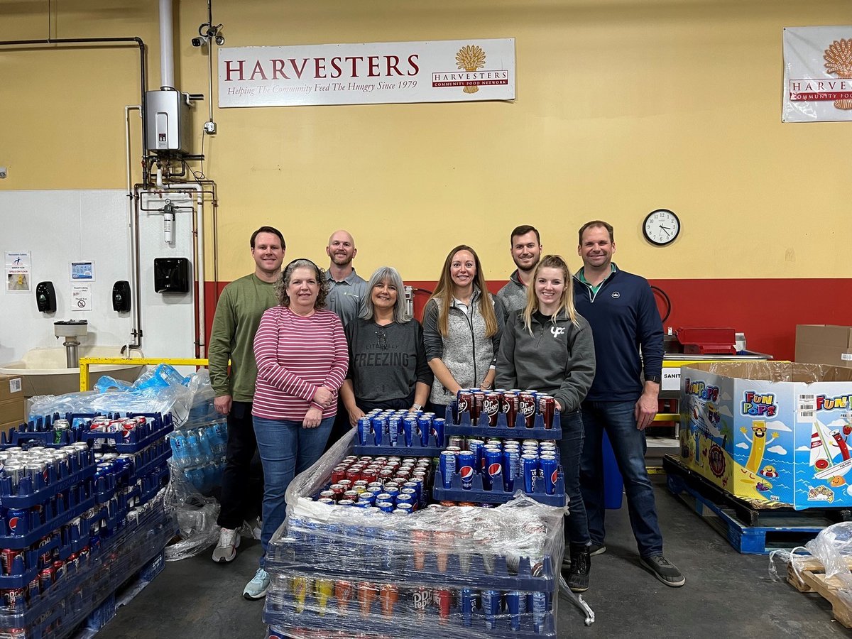 One year ago today, our team had the chance to volunteer at Harvesters - The Community Food Network. We sorted all things drinkable and had a blast doing so! 🌾 #throwback