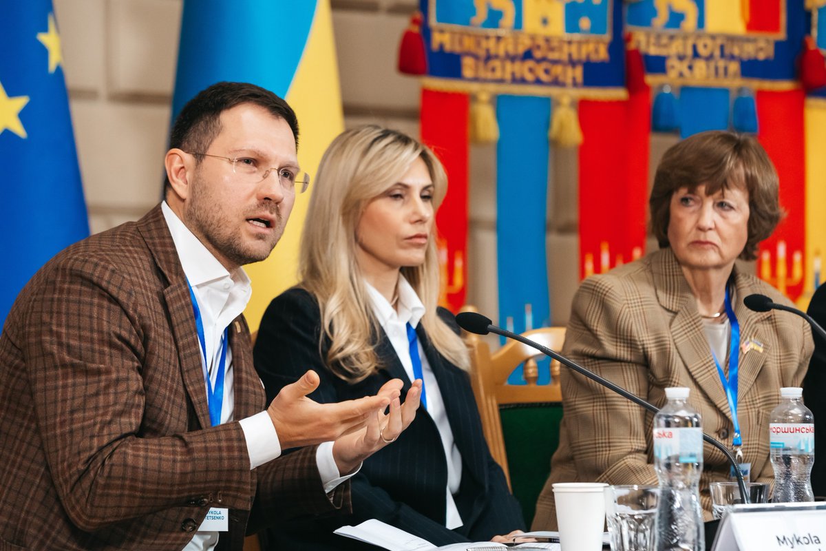 It's a small world after all . . .Huge honor to speak about reconstruction in Ukraine at #ASILLviv, #UDHR75, @ASILorg event in Lviv. On my panel was the head of Ukrainian bar association--the fabulous Mykola Stetsenko who got his LLM at Georgetown Law!