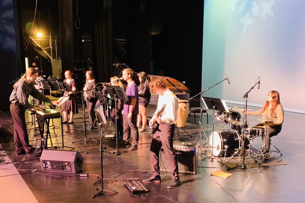 The Isothermal Contemporary Ensemble, featuring students from the Associate of Fine Arts program, rocked the house Thursday afternoon with selections ranging from jazz standards to Bob Marley tunes. #great58 #YourDreamOurMission #music #afa