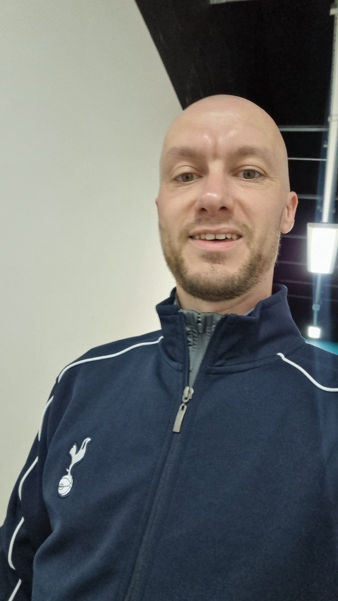 84Wheeler's tweet image. Been putting a run off since this afternoon. Didn&apos;t fancy running in the dark 🌃😆
So a quick trip to PureGym to get a 5k in.
Really glad I did that now!
#BarcelonaHalfMarathon #Training 🏃🏼‍♂️