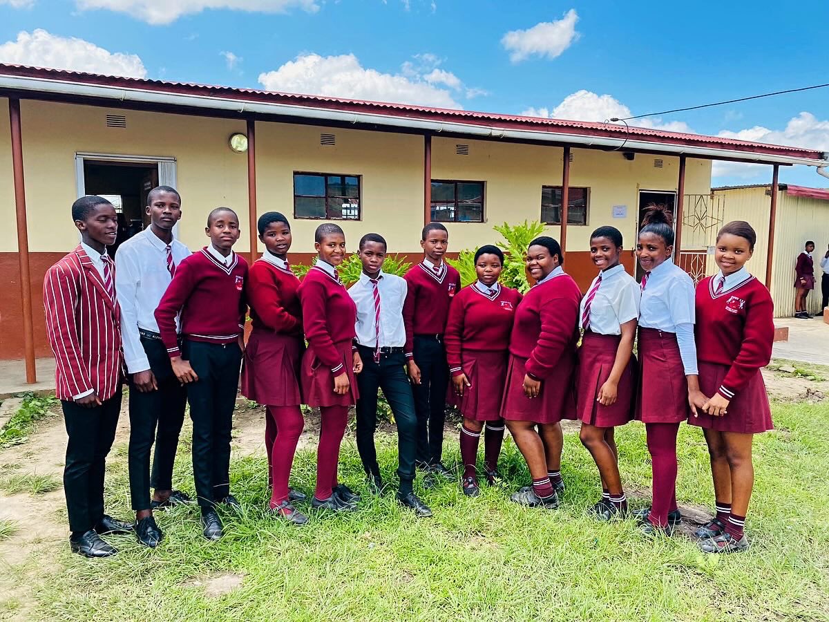 sharedifference's tweet image. BOTH CHRISTMAS APPEAL 🧡 Can you help ? Pick a gift and tap the link to help us give these students an enriching and educational experience in February 2024! 

justgiving.com/page/linda-qui…