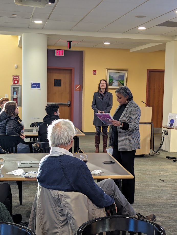 macphaidin_lib's tweet image. Thank you to Mary Joan Leith for her engaging discussion about her recently published book, The Virgin Mary: A Very Short Introduction!

Mary Joan&apos;s was the last of this semester&apos;s Scholar Series, but the feature will continue in the spring!
#ScholarSeries #MacphaidinLibrary
