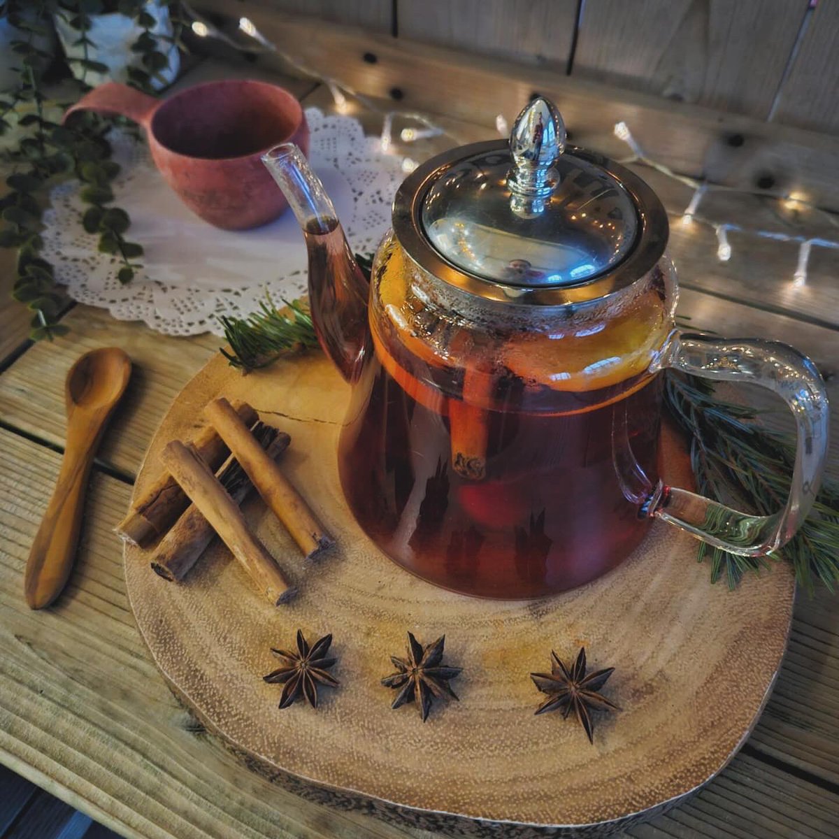 pollysnursery's tweet photo. Glögi; the Finnish version of mulled wine, known as glögg in other Scandinavian countries and Glühwein in German-speaking areas. Once sampled, our pre-school children created their own version.👏🏻
#christmas #festive #traditions #glögi #learningthroughplay #earlyyears #edutwitter https://t.co/xfKdsV9CUk