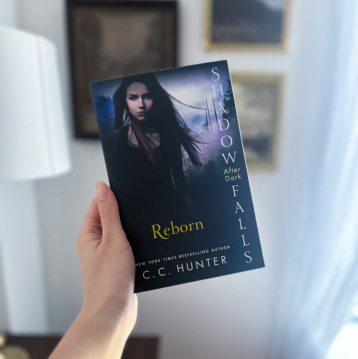 Explore the world of Shadow Falls, a camp that teaches supernatural teens to harness their powers—and where a vampire named Della will discover who she’s meant to be. 🖤 For fans of Crave and Vampire Diaries, REBORN is the first book in the Shadow Falls: After Dark series.