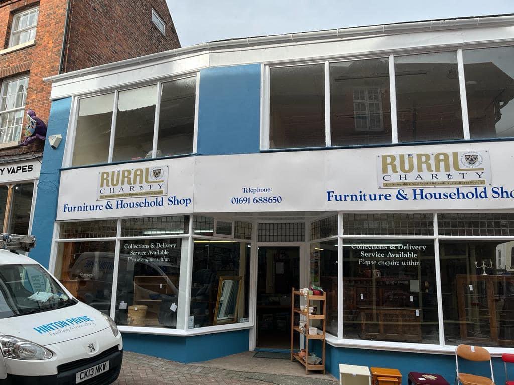 Recently completed projects in Oswestry town centre.  Refreshing exteriors, Decorating, Woodworks and plastering 

Residential &amp; commercial exterior refurbished 

Take a look at our other recent projects 

HintonPayne.com