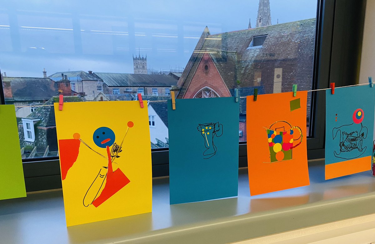 Nothing like a cheery collage on a dreary December day! Lovely to get creative with some of the @ESNEFT #LongCovid clinic team in our #creativehealth training workshop today. Some super ideas about how to start conversations with patients about the potential of arts engagement 🎨