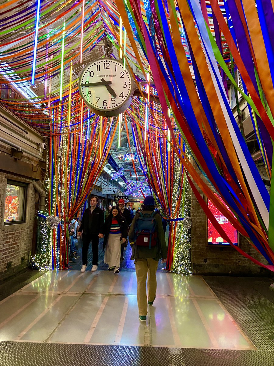 Happy Holidays from @ChelseaMarketNY 🎉