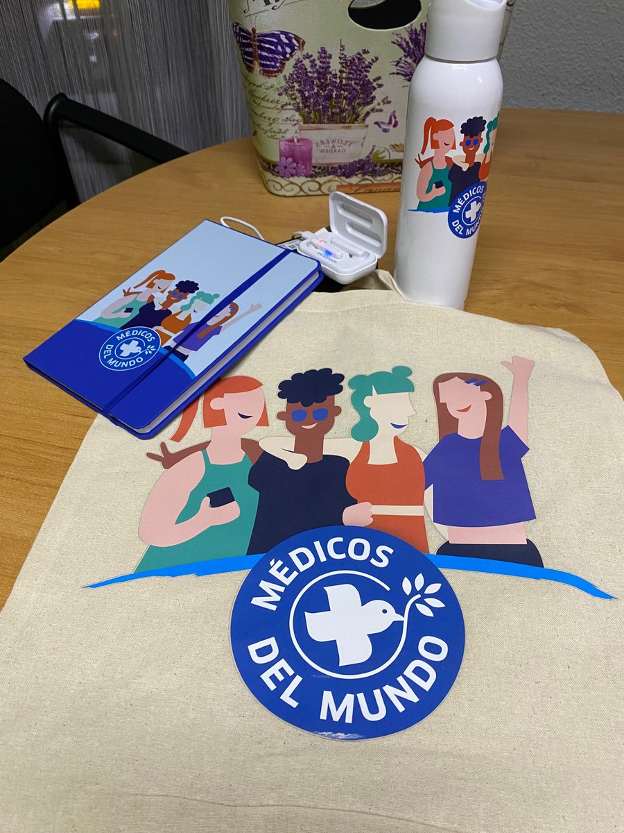 Gracias, de nuevo a @Médicos del Mundo por desarrollar en     nuestro centro, varios talleres del Programa de acompañamiento social y psicológico para la recuperación integral para niñas y adolescentes víctimas de ESIA del sistema de protección a la infancia  .
#AdiósProstitución