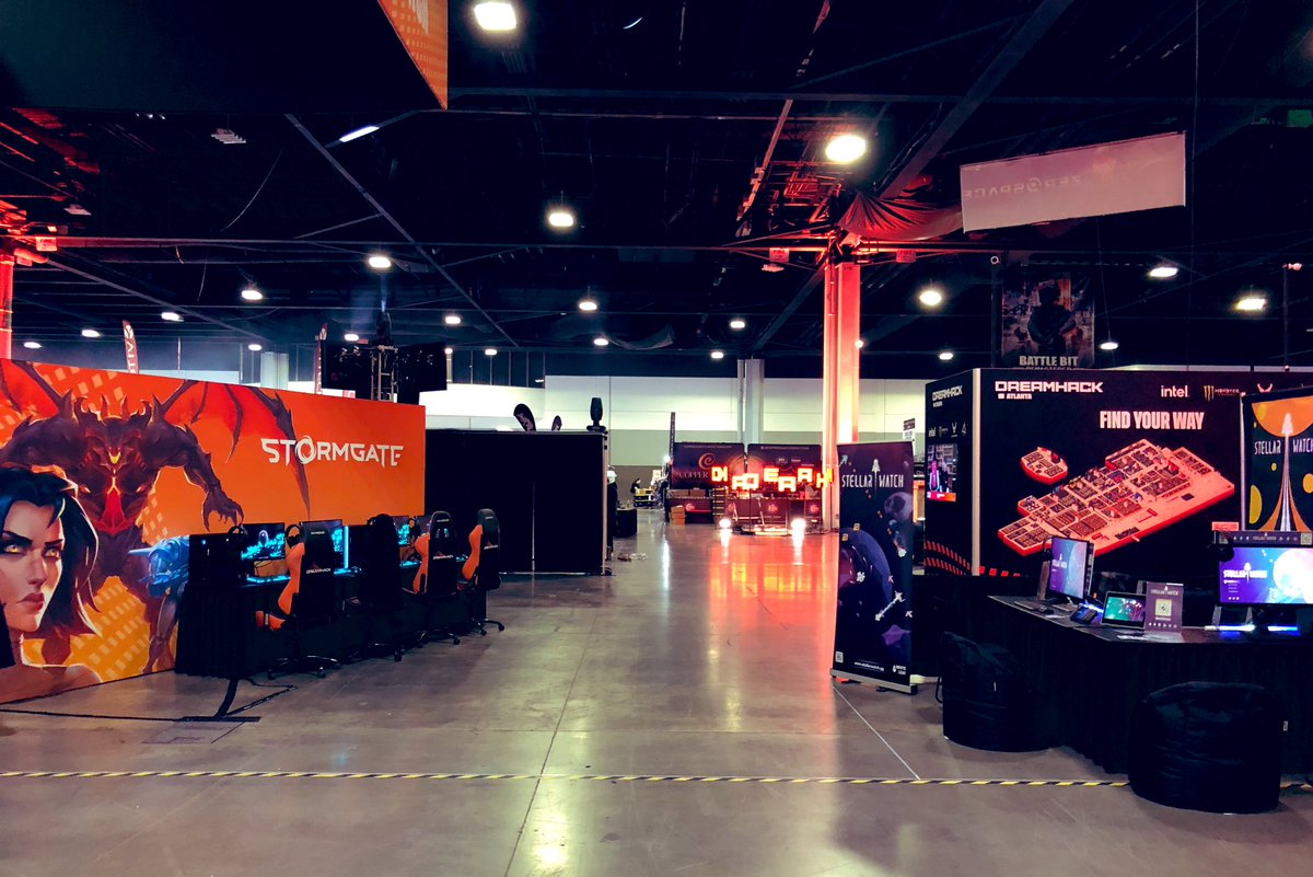 We are next to Stormgate! So excited for tomorrow! #DreamHack