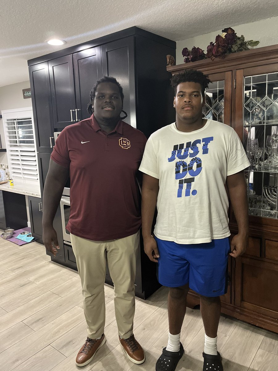 Melvin Puckett (@melvin72puckett) on Twitter photo Amazing Home Visit from <a href="/B_Wash72/">Coach Wash</a> tonight!!
<a href="/BCUGridiron/">🏈 Bethune-Cookman Football</a> <a href="/Coach_Mont70/">Roberto Montanez Jr</a> <a href="/MHS_Knights_FB/">Monarch Knights Football</a> <a href="/Coach_Davis3/">Coach Davis</a> Amazing Home Visit from <a href="/B_Wash72/">Coach Wash</a> tonight!!
<a href="/BCUGridiron/">🏈 Bethune-Cookman Football</a> <a href="/Coach_Mont70/">Roberto Montanez Jr</a> <a href="/MHS_Knights_FB/">Monarch Knights Football</a> <a href="/Coach_Davis3/">Coach Davis</a>