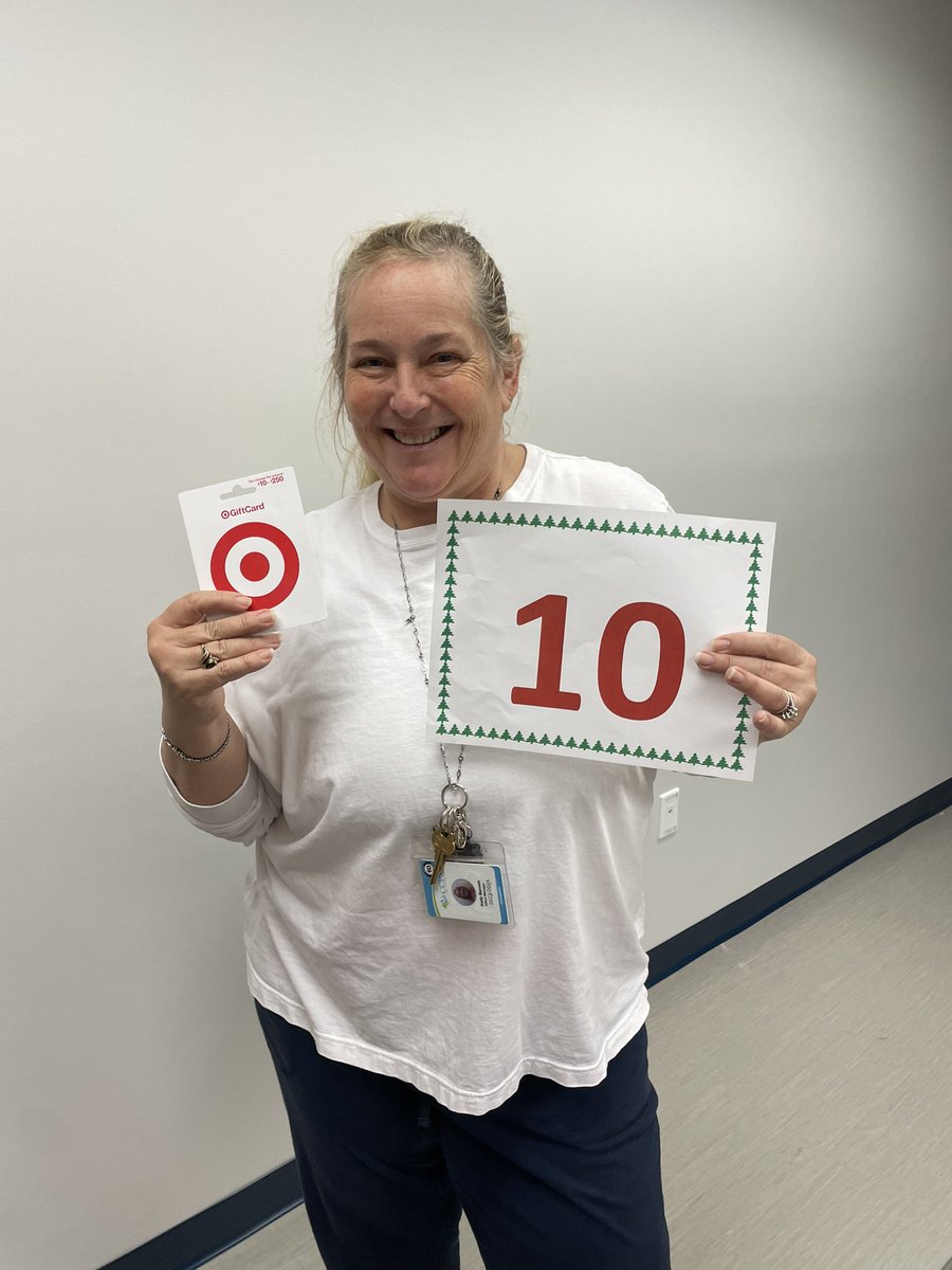 It’s Day 10 of the 12 Days of Giveaways!! Winners: Mrs. McClendon, 5th Grade & Mrs. Kelly, Office Manager✨🎄🎅🏻

#12DaysofGiveaways #themostwonderfultime
@SeaGateES