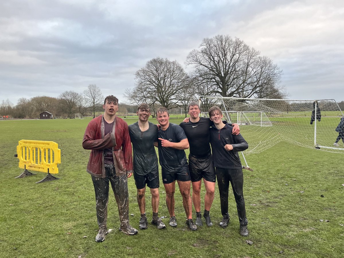 This is ⁦@Scarisbrickhall⁩ family spirit at the end of Santa of Steel. Just a bit of mud and plenty of fun.