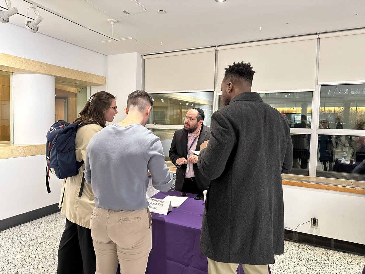 Dr. Sagi sharing the exciting #otolaryngology research projects @nyugrossman with our talented medical students. We are delighted to share our field with the next generation! @EntNyu #MedTwitter