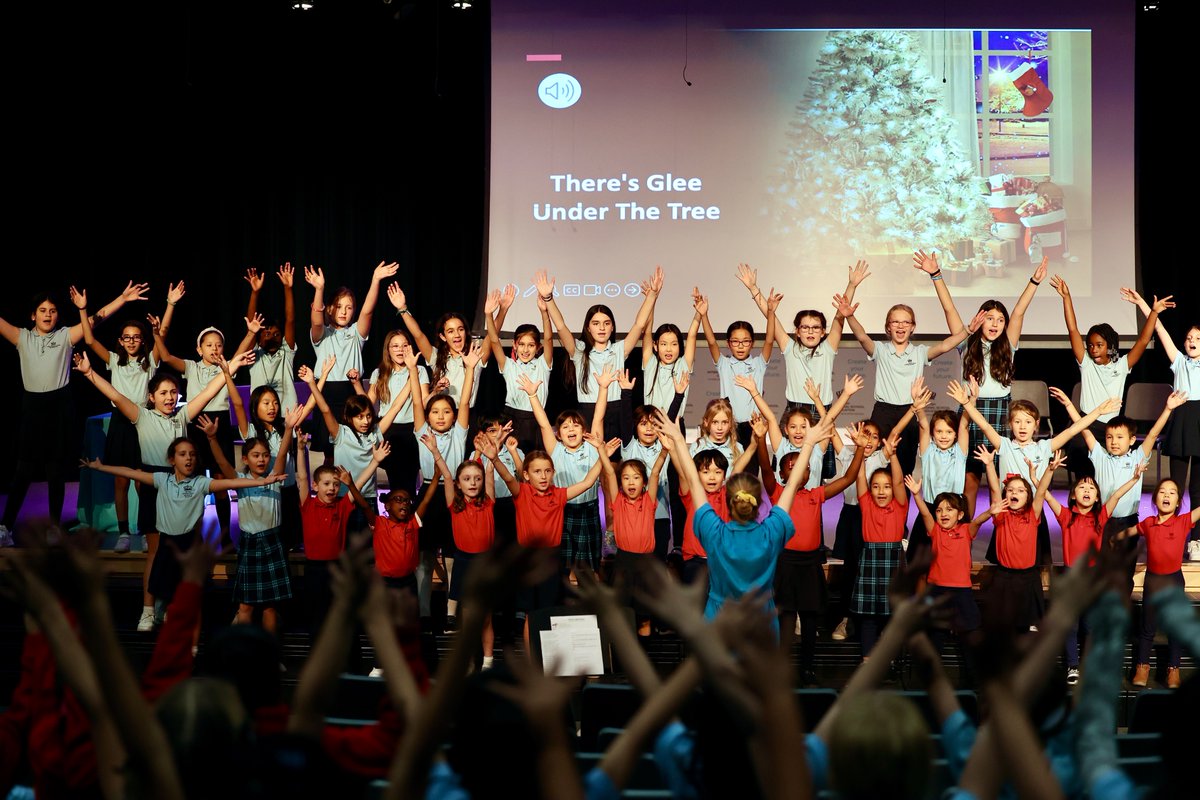 BISHouston's tweet image. A huge amount of Holiday spirit and cheer at our End of Year extravaganza!๐ท๐ท๐ท
#primaryassembly #BISHouston #createyourfuture