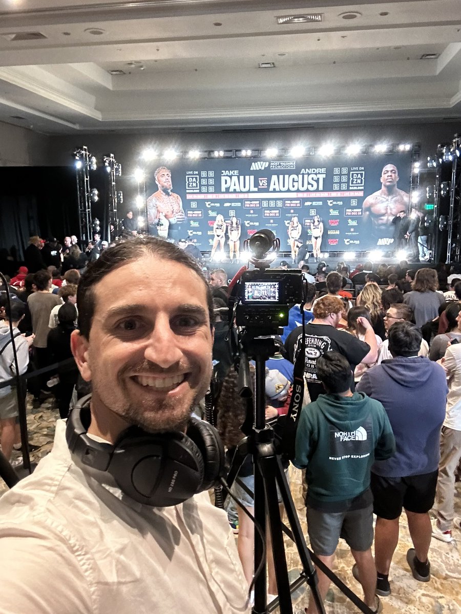 Weigh in time!

#paulvsaugust #boxing #mostvaluablepromotions #jakepaul #andreaugust