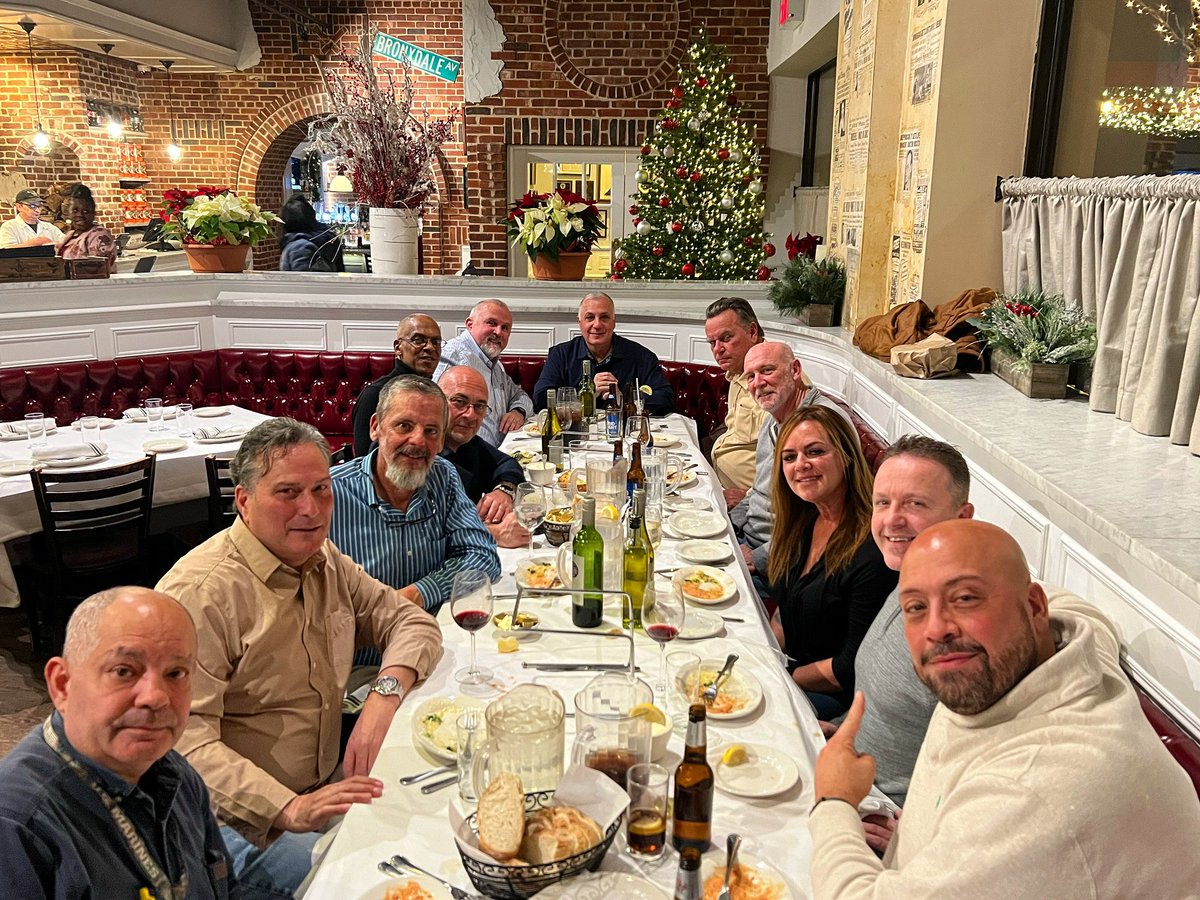 Christmas dinner at The Pine Tavern with my crew. Best investigators in the business 💙🎄🎅🏼 Missing Mike Dorto & John Molloy, who we lost this year. May they rest in peace