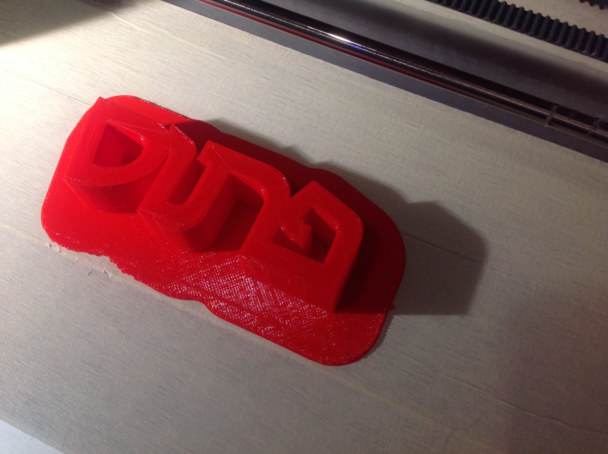 mkrpooh's tweet photo. liebe #bayern, "#Pathos" in #3d-#ivrit. Modelliert in #blender, #3d-#druck : #cz_300 von #crazy3dprint. #sz https://t.co/TALIDWldDy
