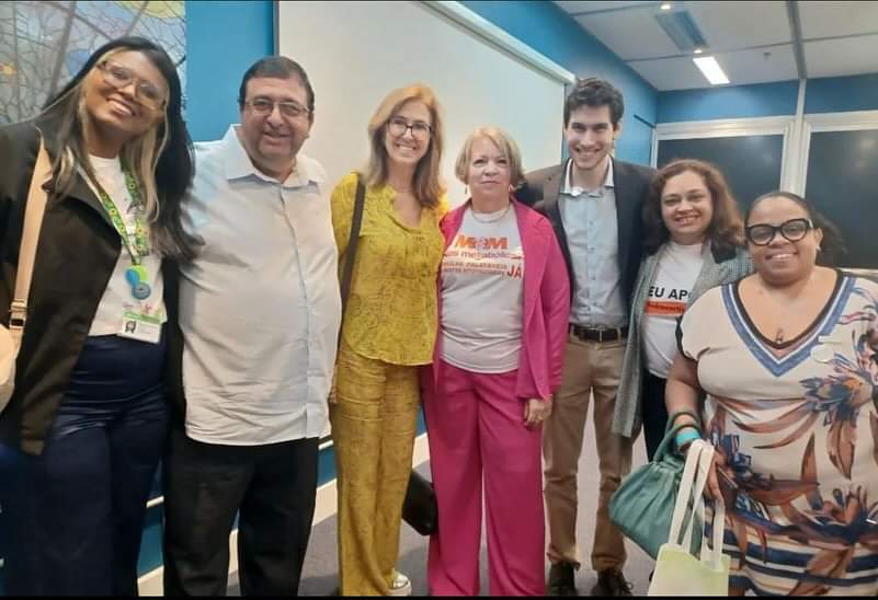 lupuserrejota's tweet photo. Eu, Bianca Nunes, estive presente ontem 12/12 na Frente Parlamentar de Atenção às Doenças Raras no Rio de Janeiro, representando a causa do LÚPUS no RJ, pois nós, pacientes, necessitamos de políticas públicas eficazes. ✋🏽💜🦋

https://t.co/7uSwXGRnIz https://t.co/sIes2MXr3l