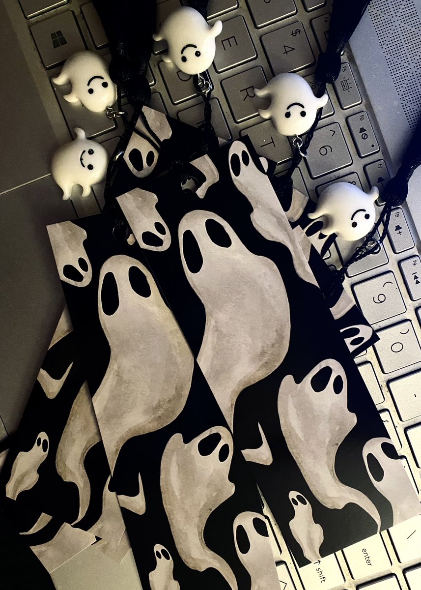 Got a few more ghost bookmarks up🖤👻
