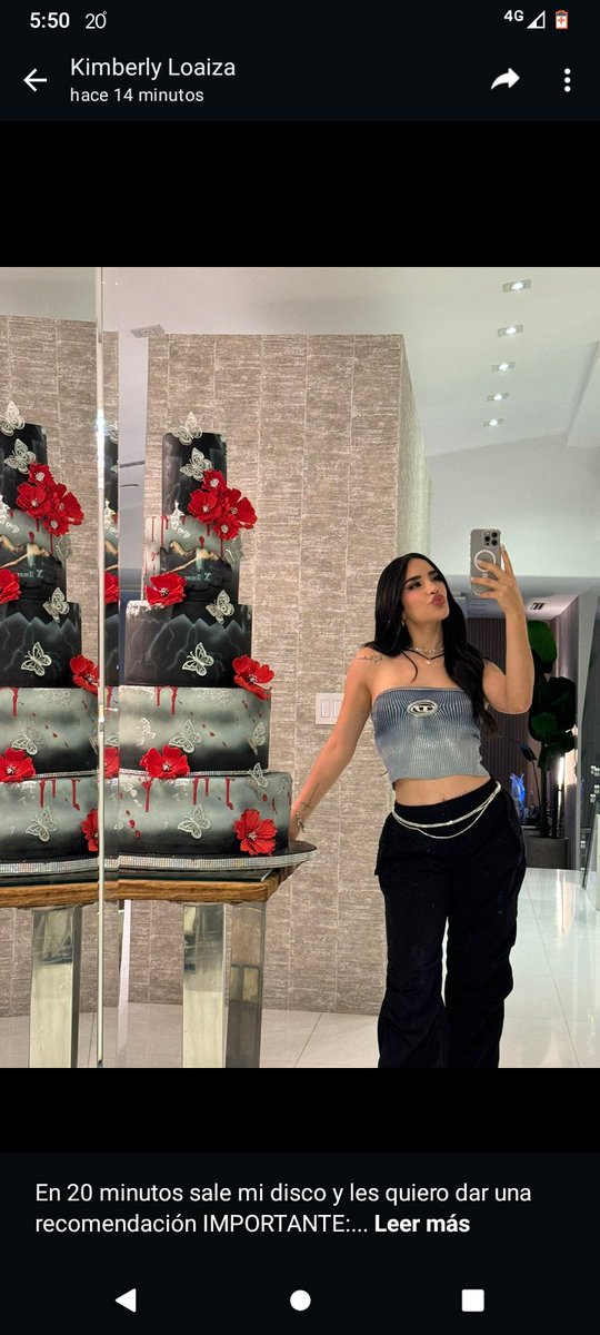 La patrona <a href="/KimberlyLoaiza_/">Kimberly Loaiza 🇲🇽</a>  ya está preparada para todo el éxito de X AMOR   solo falta 8 minutos 🥺❤️✨
