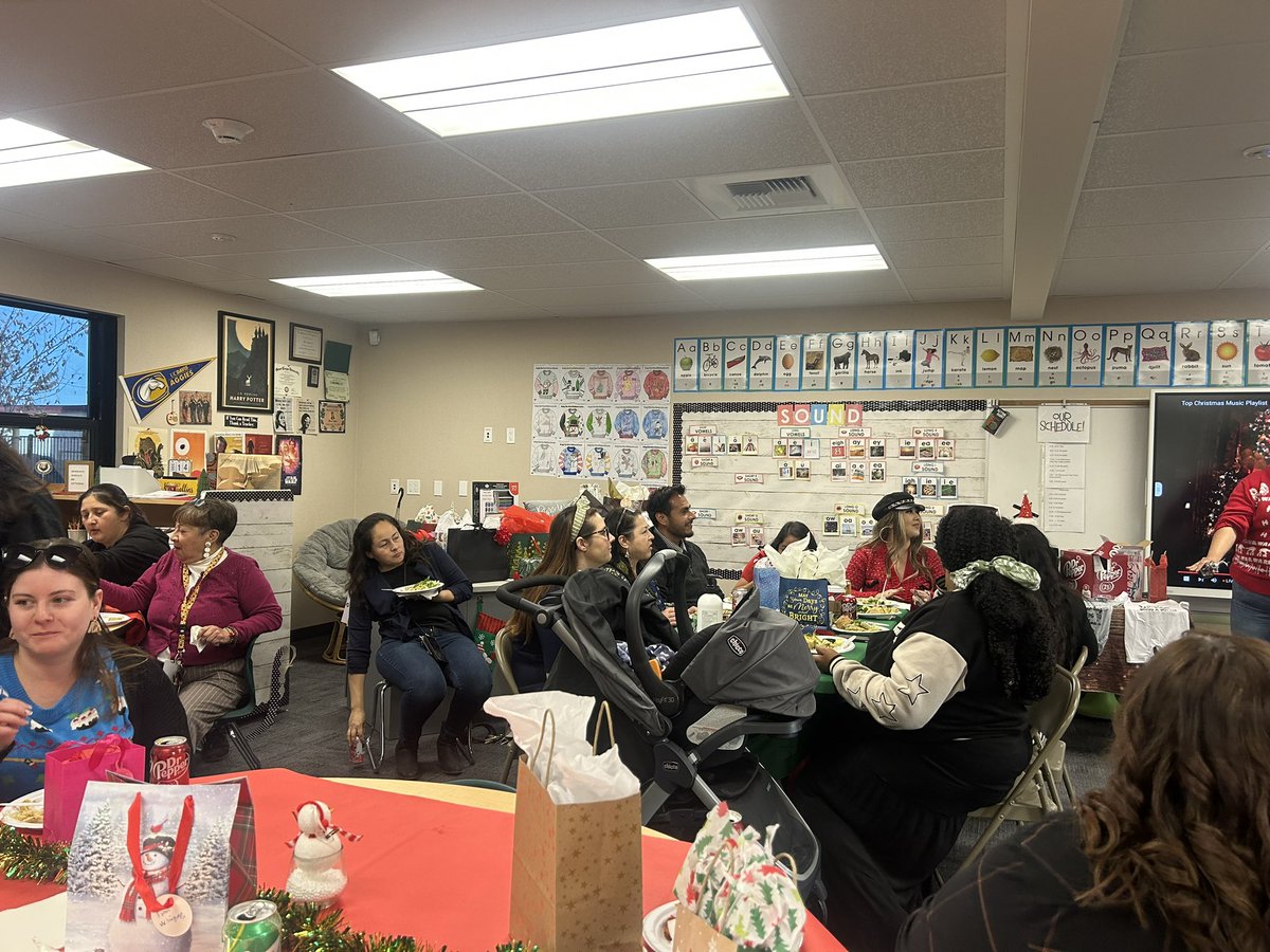 AracelyZavala19's tweet photo. MCA Family Holiday Gathering happening now ππ Sharing some holiday cheer and quality time with our amazing team #MCAFamily #MCARocks @MCAKodiaks @ms_pantaleon @zjgalvan @LCortezGUSD https://t.co/JJRL11a1Z7
