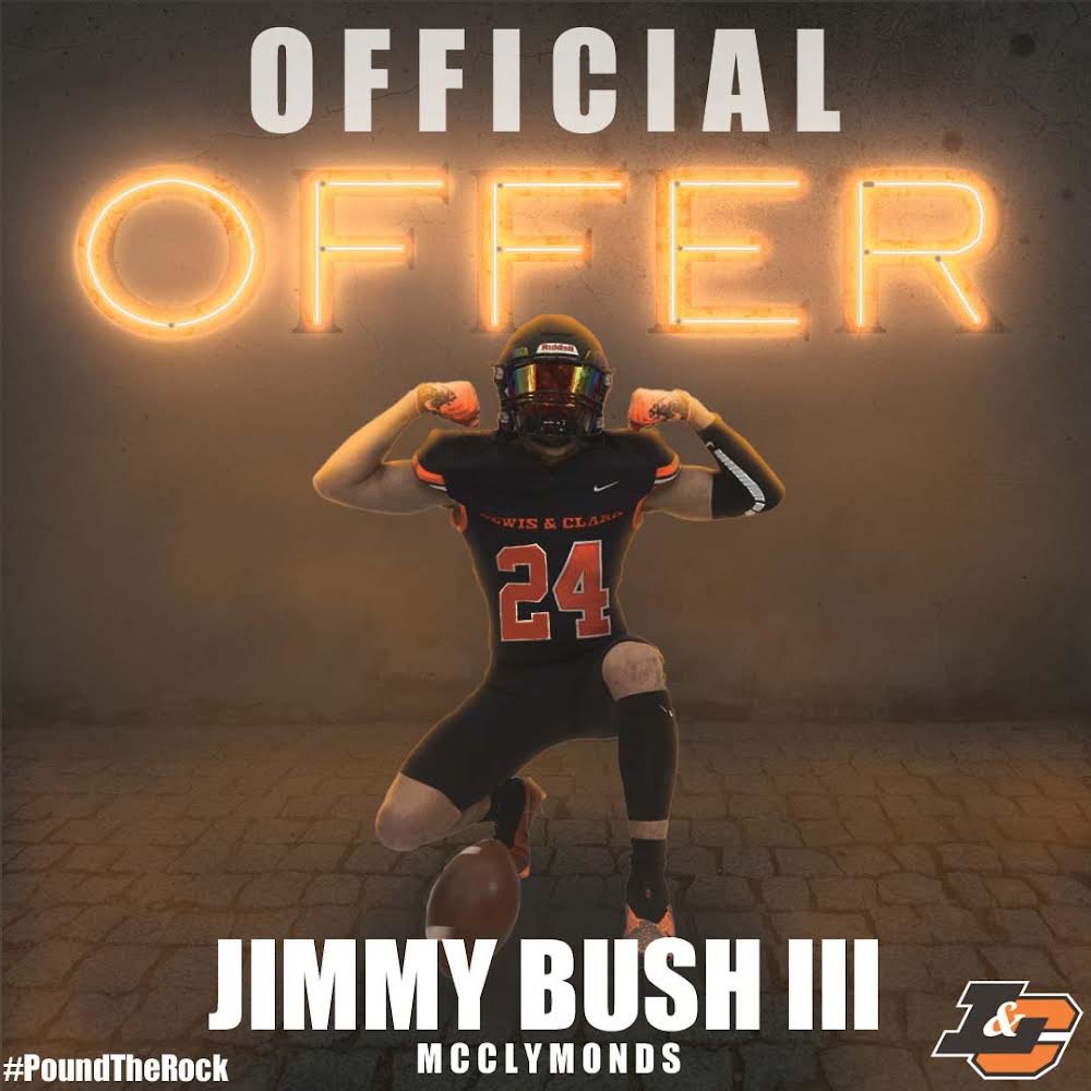 After a great conversation with
<a href="/CoachMachadojr/">Michael Machado</a> I am blessed to have received my second offer from Lewis &amp; Clark college <a href="/LCPiosFB/">Lewis & Clark Football</a>
@MackhouseFb <a href="/Coachmal_/">Coach Mal💯</a>