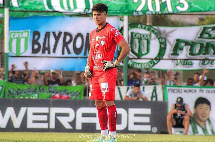 Alejo Tello: “#ArgentinodeQuilmes se volvió un equipo a respetar en la categoría”

El arquero del conjunto de La Barranca habló con Deportes del Sur, donde explicó los objetivos a los que debe apuntar el equipo el próximo año.

politicadelsur.com/nota/84220/ale…