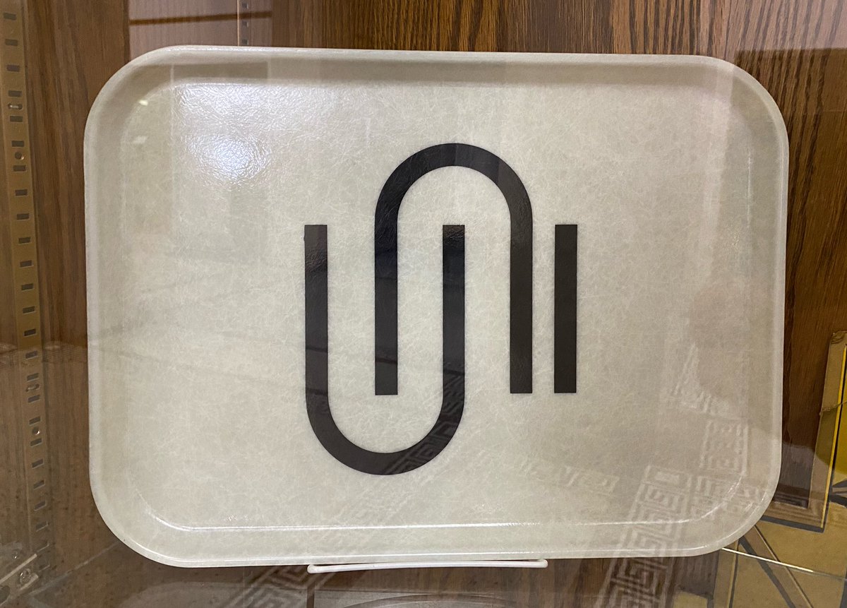 Who remembers when the trays at the UNI dining hall looked like this? 

#TBT 📸