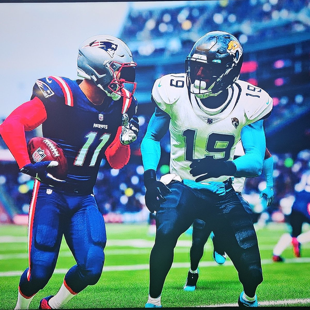 This may be my Rookie Season, but I'm already reminding the Defensive Backs why I AM still the #NewEnglandChampion! Here I am talking some smack to this Defensive Player as I blow past him. 
#Madden22 Franchise Mode