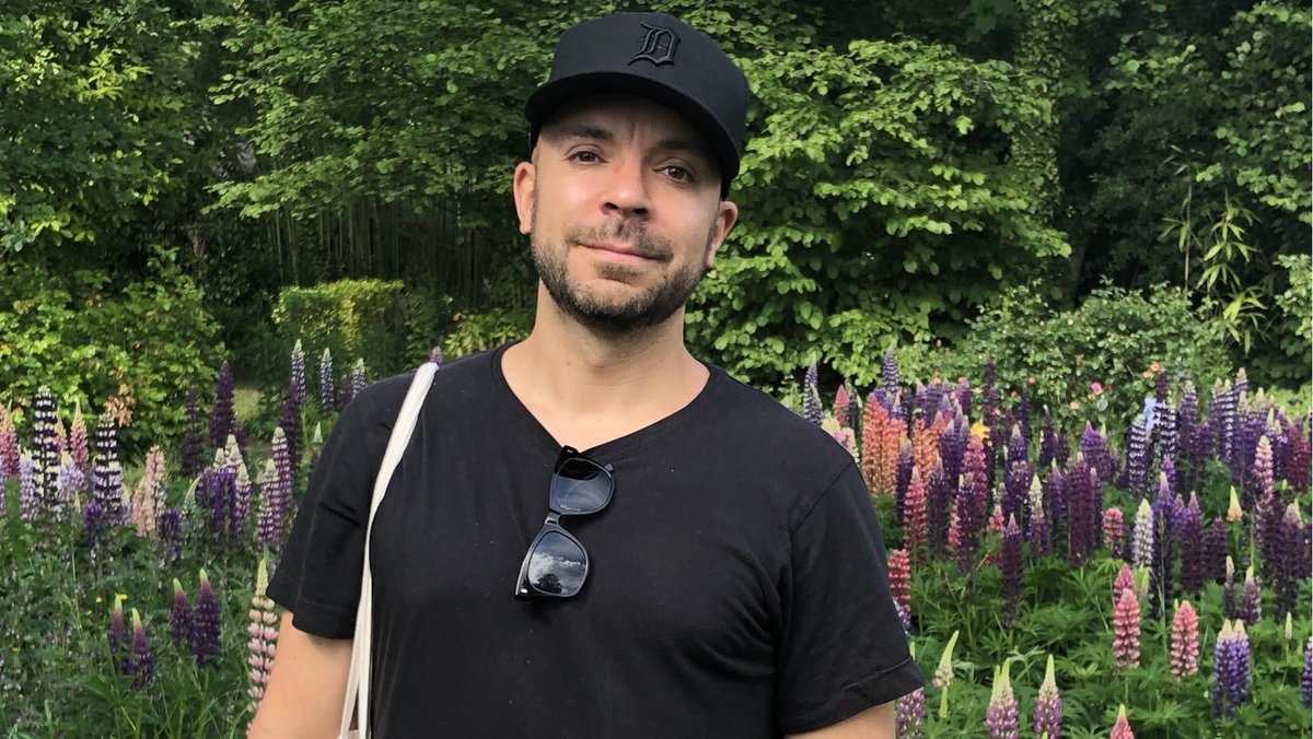 Geoff Renaud, co-founder and chief marketing officer at <a href="/InvisibleNorth_/">Invisible North</a> on the relatively untapped intersection of AI and experiential marketing. hubs.la/Q02d2CgK0