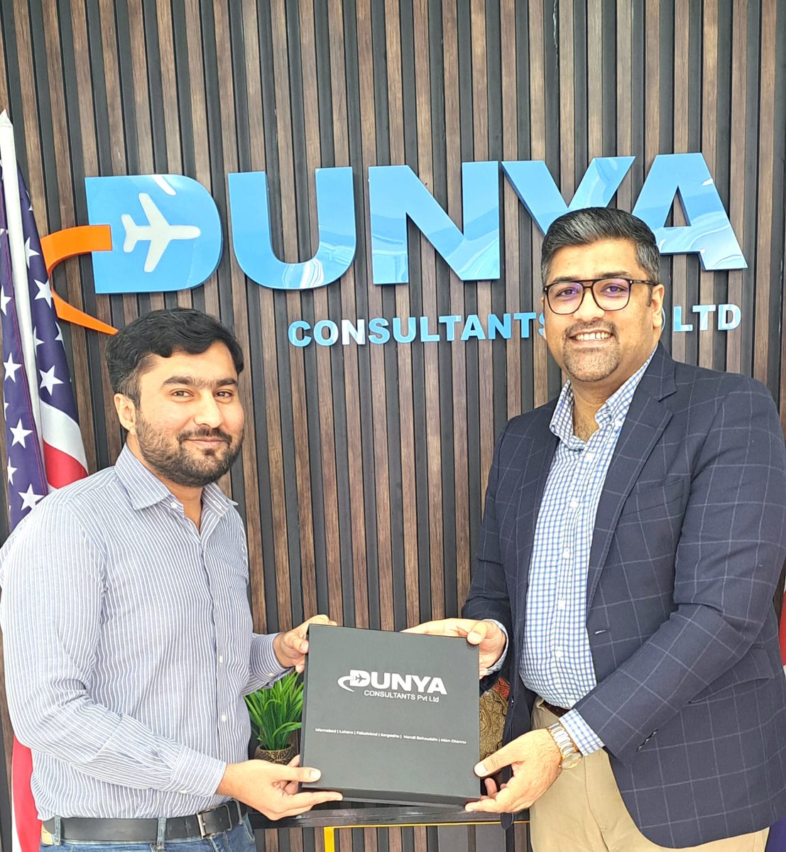 Pleasure to meet with Mr. Muhammad Naeem Tahir, Country Manager for Coventry University, At Dunya Consultants office Lahore and it was an insightful discussion on the future of education and collaboration opportunities.
#dunyaconsultants #collaborationopportunity #studyabroad