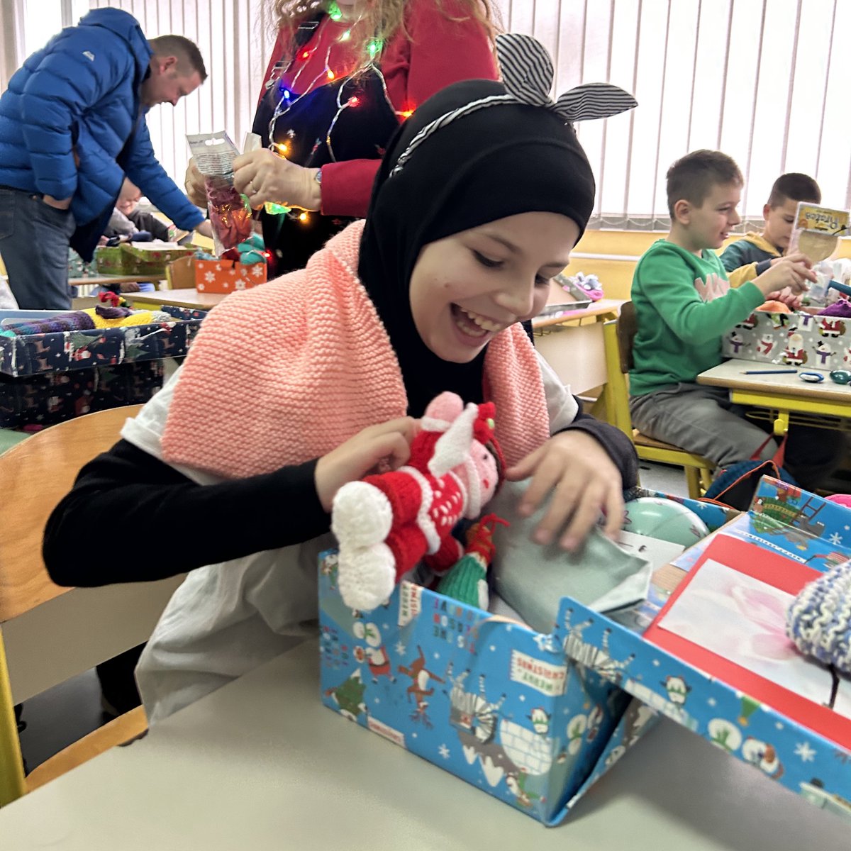 Teams4u's tweet photo. 🎁 Making children smile with no strings attached, regardless of race or religion. 
❤️ Thanks again for your support. 
#teams4u #ipackedashoebox #nostringsattached #shoeboxappeal https://t.co/RsH0yfqSU2
