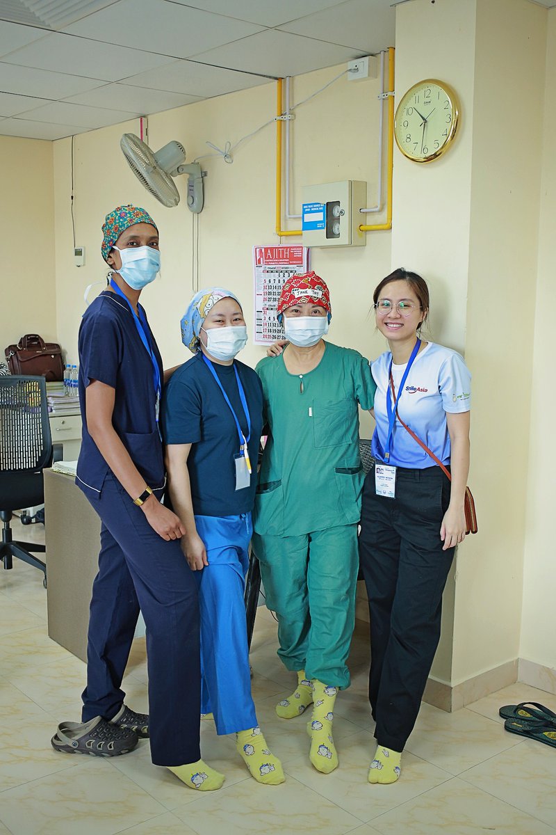 All smiles in our recent medical mission in Kochi, India😊 Spotted: The limited-edition Mr. Bean socks worn by our medical volunteers! Visit our website and get a pair for yourself or as a gift now! 

#MrBeanxSmileAsia2023 #Christmas #Granola #Gift #medicalvolunteers #kochi