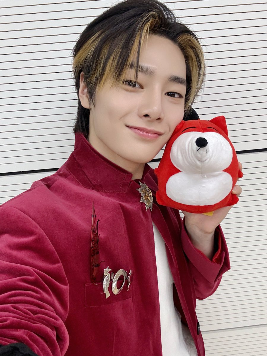 SOHUKOREA's tweet image. #한 #필릭스 #승민 #아이엔