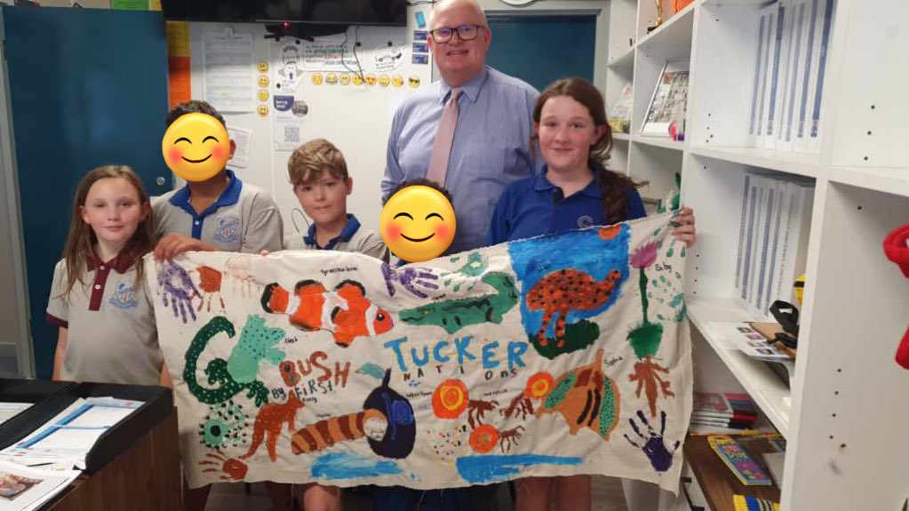 Our incredible First Nations students have been working hard to design and decorate a sign for our new bush tucker garden! ❤️💛🖤 @AnthonyPitt4