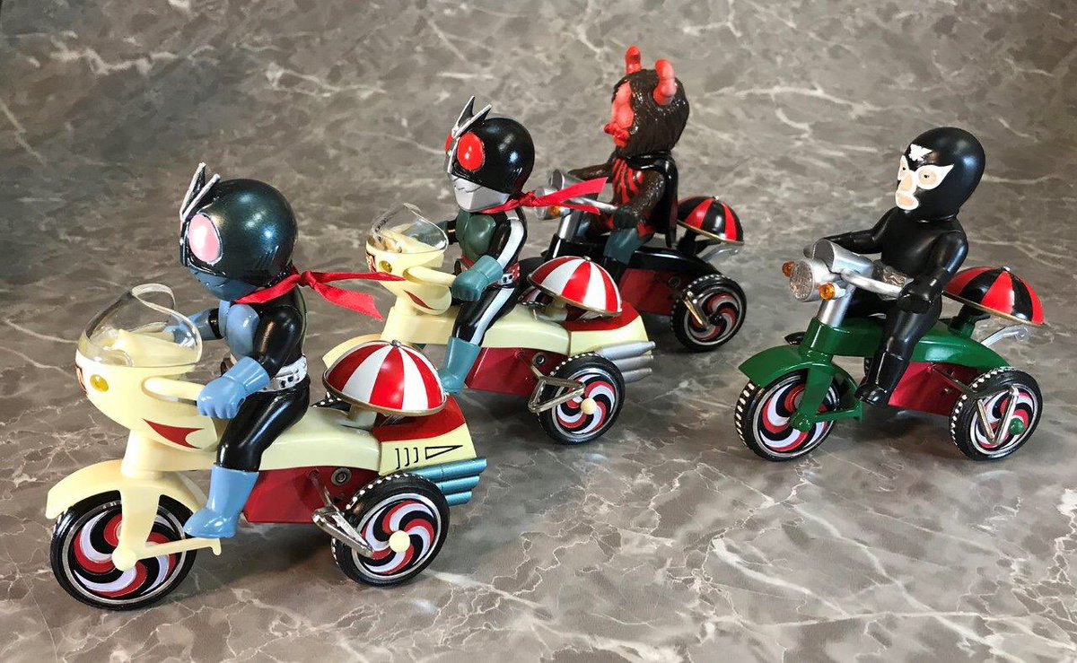 EX三輪車
仮面ライダー
第一弾！予約開始！

仮面ライダー旧1号
仮面ライダー旧2号
蜘蛛男
ショッカー戦闘員

Bタイプはフラッグ無し。
一般流通品。
模型店、ホビーショップでご予約可能です。

artstorm.co.jp/extricycle_rid…

artstorm.co.jp/extricycle_rid…

artstorm.co.jp/extricycle_spi…

artstorm.co.jp/extricycle_sho…