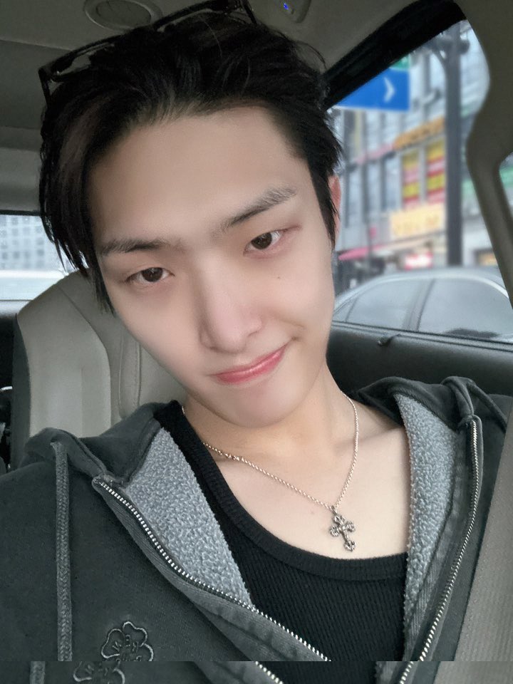 ATEEZofficial tweet picture