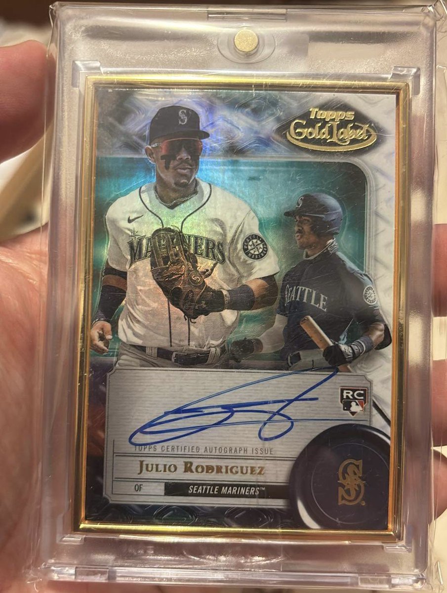 SmittyCity45's tweet photo. @CardPurchaser https://t.co/R06YqR3Q4e