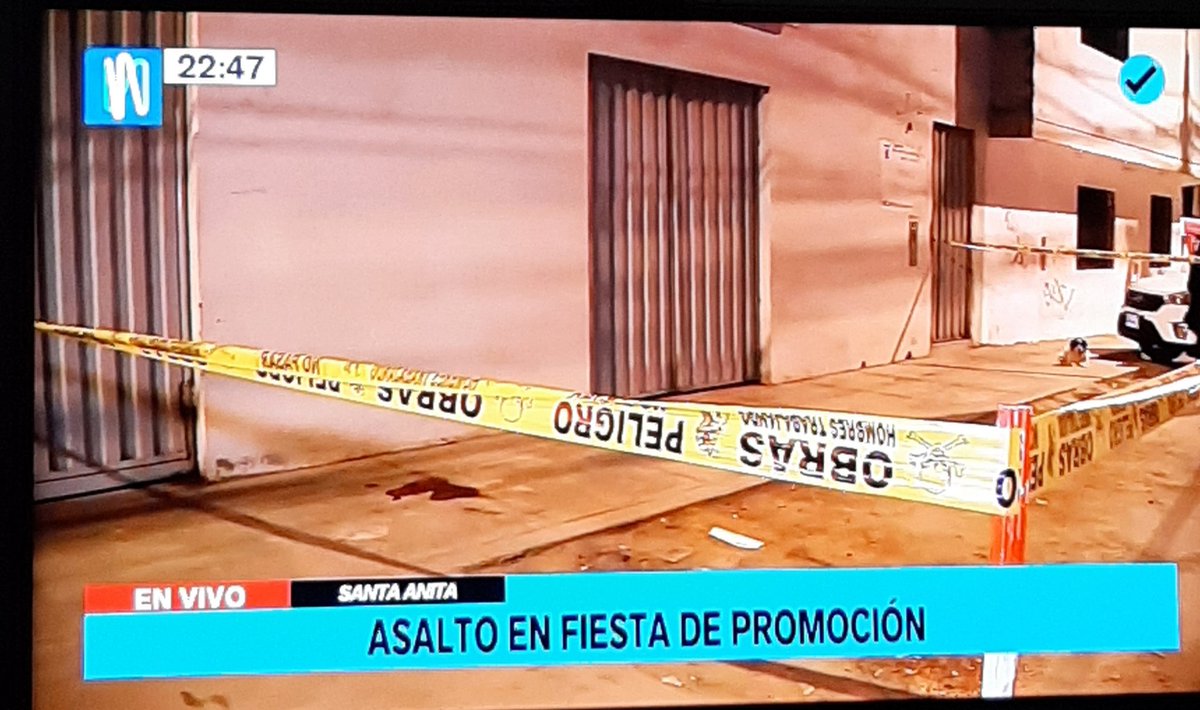 El colmo asaltaron una fiesta de promoción de niños de jardin en Santa Anita e hirieron de 1 bala a un sereno y lo mataron!!!
¿Qué carajos está haciendo Dina y el ministro del interior para parar tanta delincuencia? ¿Qué?!!!! 😠