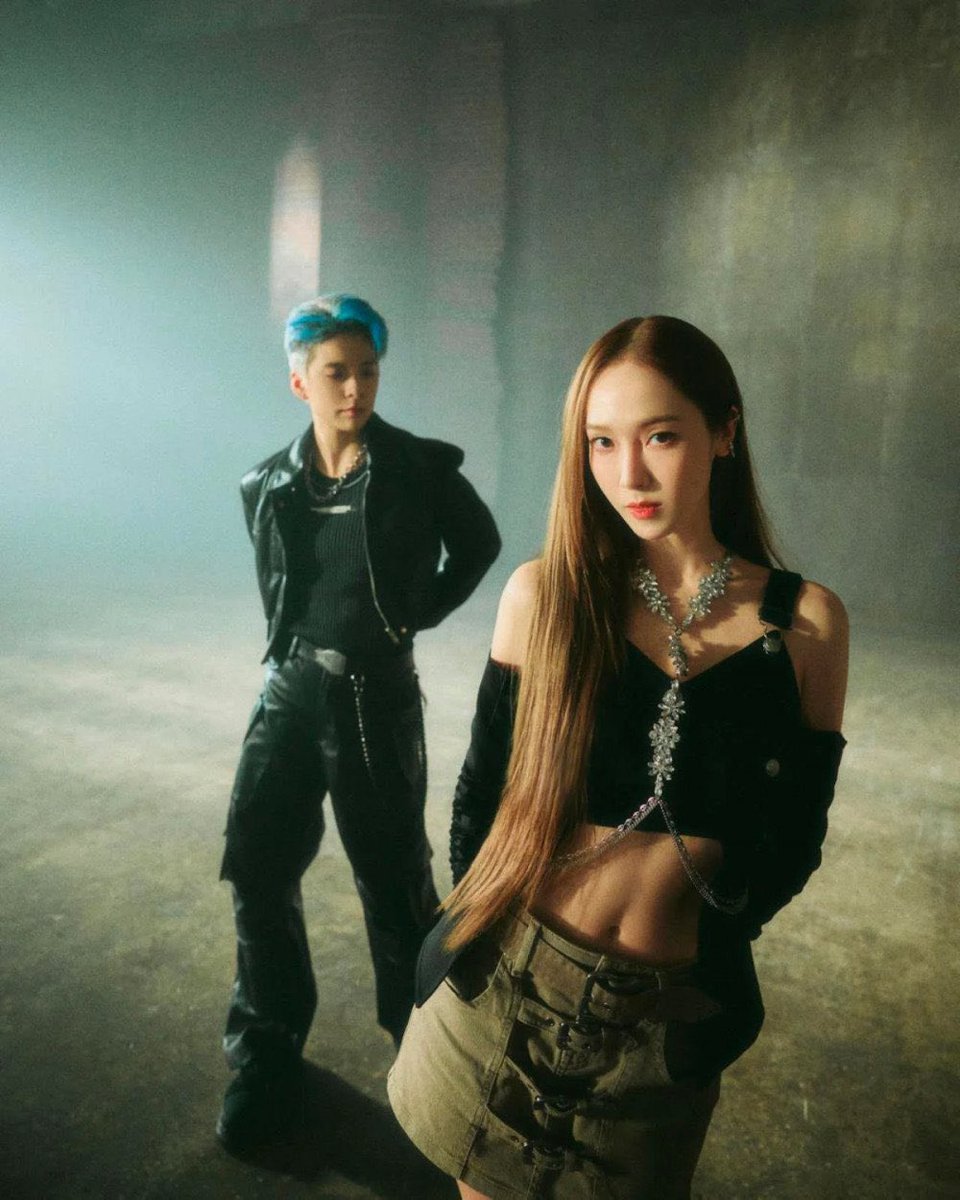 DaebakKRadio's tweet image. Jessica and Amber Liu share
“Get it? Got it? Good” Teaser Images

#Jessica #AmberLiu #GetItGotItGood #KPOP