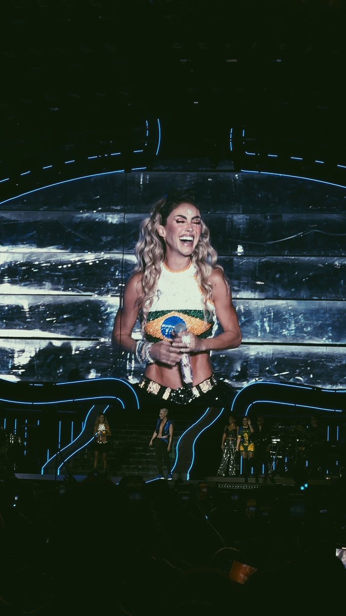 drataylorswift's tweet image. help im still at the restaurant