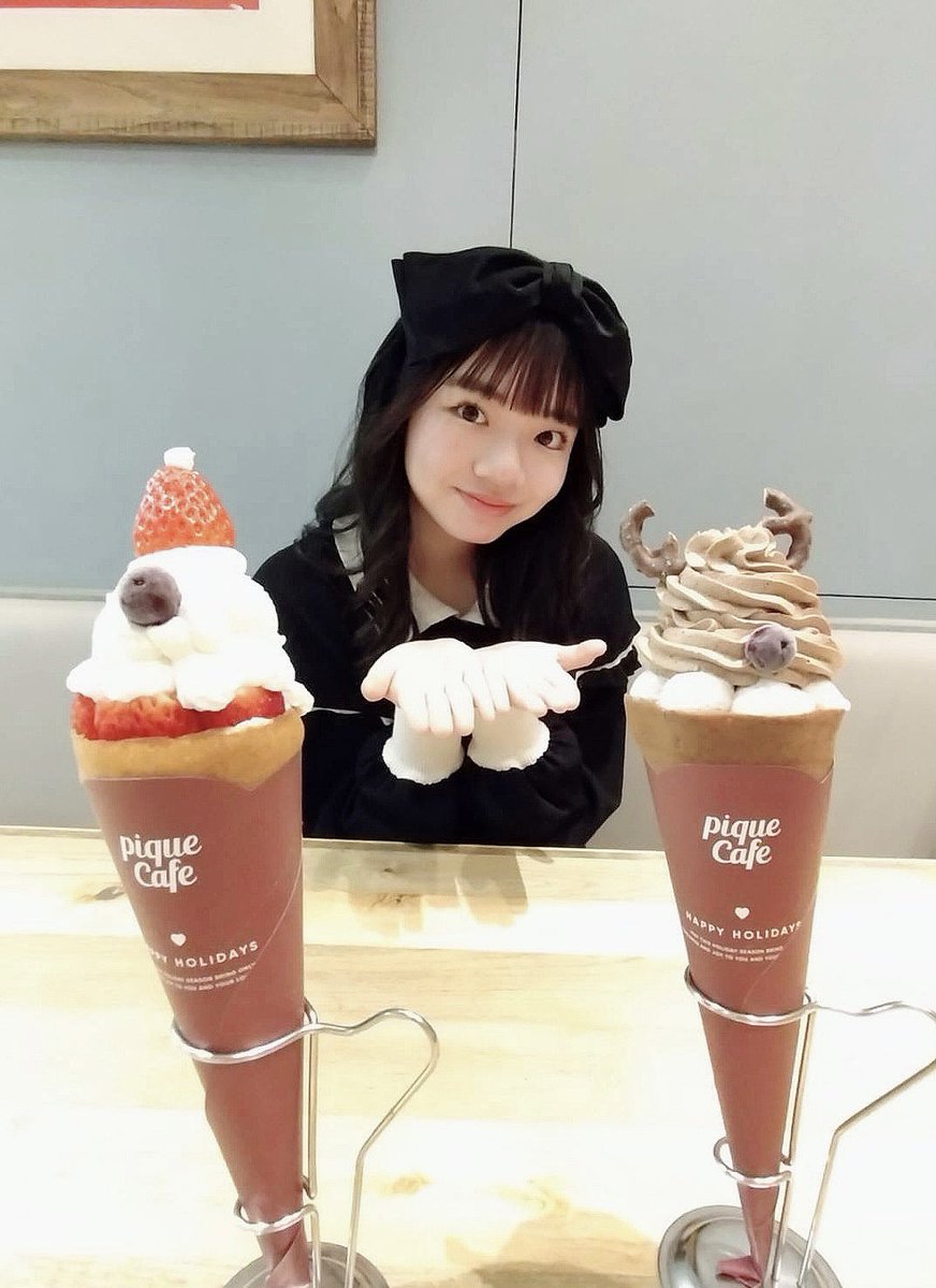 atnakashima1922's tweet photo. 今日のもえぴ💖🪄︎︎の好きなところ!
・お菓子の日に一緒にジェラピケカフェデートしてくれるところ!🫠❤️🔥🤤
#ほくりくアイドル部
#西村萌花 #もえぴ💖🪄︎︎
#もえぴ党 #もえっこ
#もえぴ党さいこうしどうしゃ
#もえぴ党総裁
#オレのもえぴ
#ぷーちゃんのもえか
#もえぴの好きなところ企画
#165d
#ジェラピケカフェ
#香林坊アトリオ
#香林坊大和
#ほくりくアクキー部
#お菓子の日
総裁にはもえぴアクキーがもえぴ本人に見えています🤤🫠❤️🔥
サンタクレープとトナカイクレープおいちかったあ🤤
サンタクレープ店内の暑さで早々に溶けてきてた🫠❤️🔥
※今日買ってきた詰め替え用シャンプーが土台の代わりしてくれたので一緒に紹介(笑)
この後ライブ(定期mini)なので楽しんできます😊