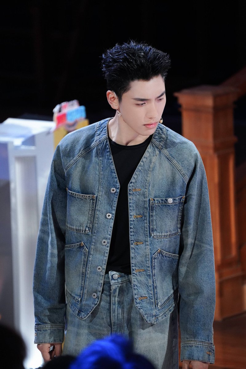 wzypics's tweet photo. — 231215 WZY Studio Weibo Update 💙
Let's catch WZY in variety show #MarsIntelligenceAgency #火星情报局 broadcast today (1/2)
#王子异 #wangziyi #NinePercent https://t.co/IzshWblUCP