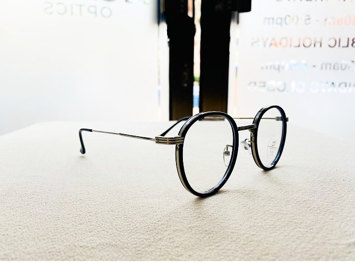 edelle optics tweet media