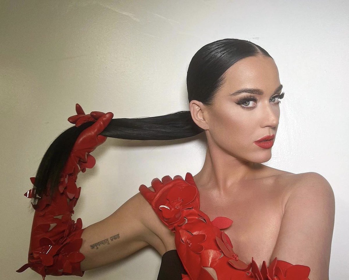 katyperryjp tweet picture