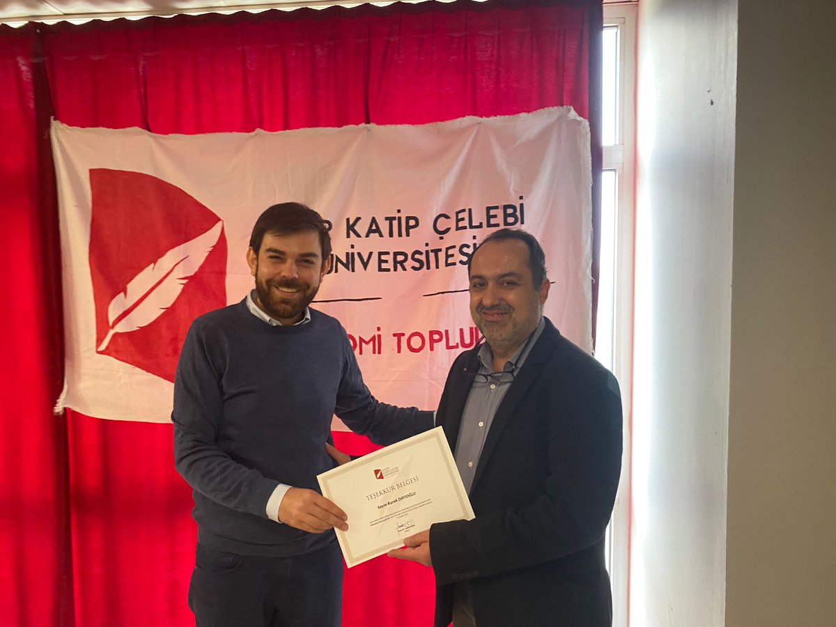 ikceconomics's tweet photo. Burak Dayıoğlu’nun eşliğinde ve değerli hocamız Prof. Dr. Muharrem Burak Önemli’nin katılımıyla birlikte konferansımızı gerçekleştirdik. Katılım sağlayan herkese çok teşekkür ediyoruz. Bir sonraki etkinliğimizde tekrar görüşmek üzere. https://t.co/OnTh0RQEQW